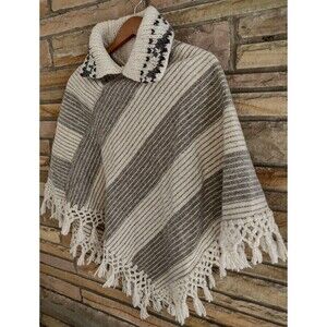 Vintage 70s Wool Poncho Gray Cream Tweed Woven Body Knit Trim Fringe Cape
